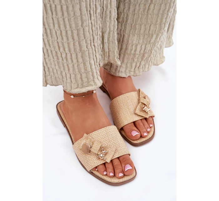 Dámské Pantofle Na Plochém Podpatku S Mašlí Béžové Sallariela Dámské Pantofle Na Plochém Podpatku S Mašlí Béžové Sallariela