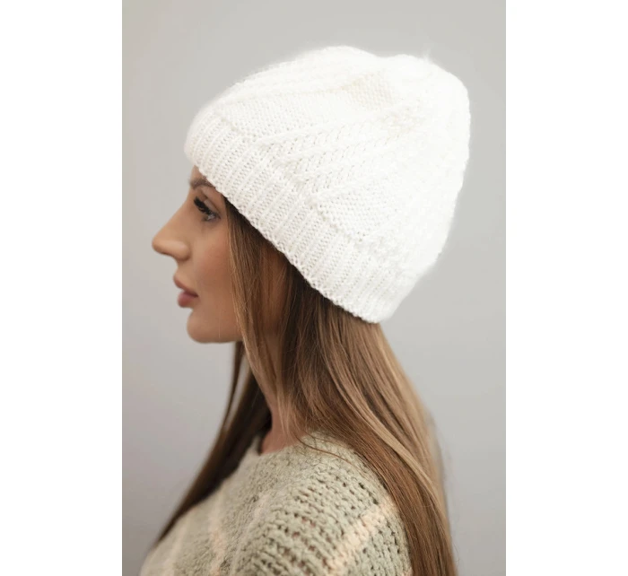 Dámská zimní čepice s vlnou bílá - Oliwier