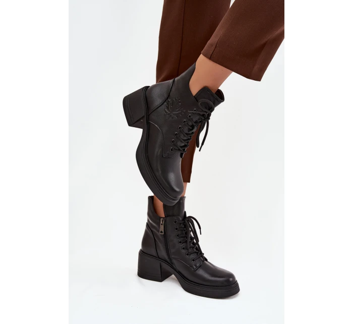 Dámské kožené kotníkové boty na klínku s podšívkou Vinceza 39950 Černé Dámské kožené kotníkové boty na klínku s podšívkou Vinceza 39950 Černé