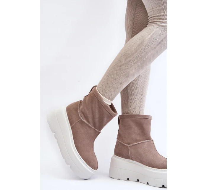 Kožené Dámské Boty Na Podpatku S Pásky  Bežové model 21644286 - Zazoo