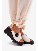 Elegantní Dámské Kožené Pantofle Na Klínu S Ozdobou Béžové model 21693610 - Artiker