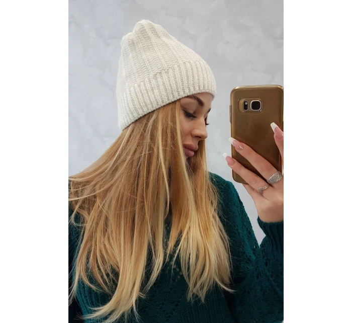 Fleecová čepice Anna model 18750161 ecru - K-Fashion Fleecová čepice Anna model 18750161 ecru - K-Fashion