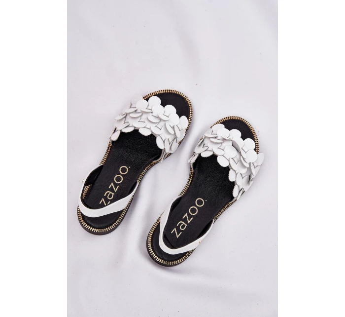 Kožené sandály na plochém podpatku bílé model 21694281 - Zazoo