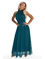 – dlouhé šaty s detailem a střihem – zelené model 22297218 - numoco basic – dlouhé šaty s detailem a střihem – zelené model 22297218 - numoco basic