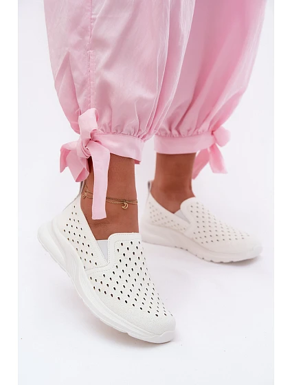 Dámské nazouvací síťované polobotky bílé - Bella model 22217964 Dámské nazouvací síťované polobotky bílé - Bella model 22217964