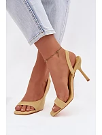 Sandály na podpatku  model 225631 Step in style
