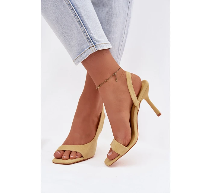 Sandály na podpatku  model 225631 Step in style