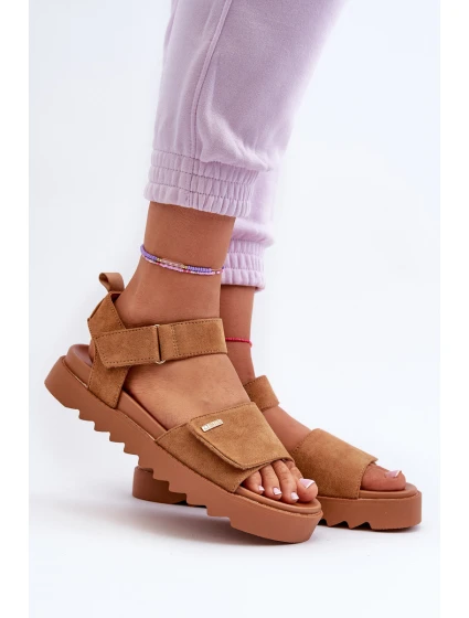 Dámské semišové sandály na platformě Big Star model 21655477 Hnědé - Big Star Shoes