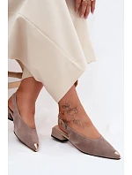 Kožené semišové dámské sandály na nízkém podpatku D&A CR61-3050 Béžové