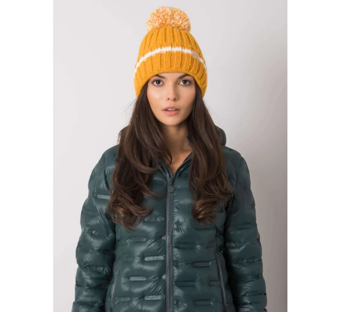 Dámská čepice.92 tmavě žlutá