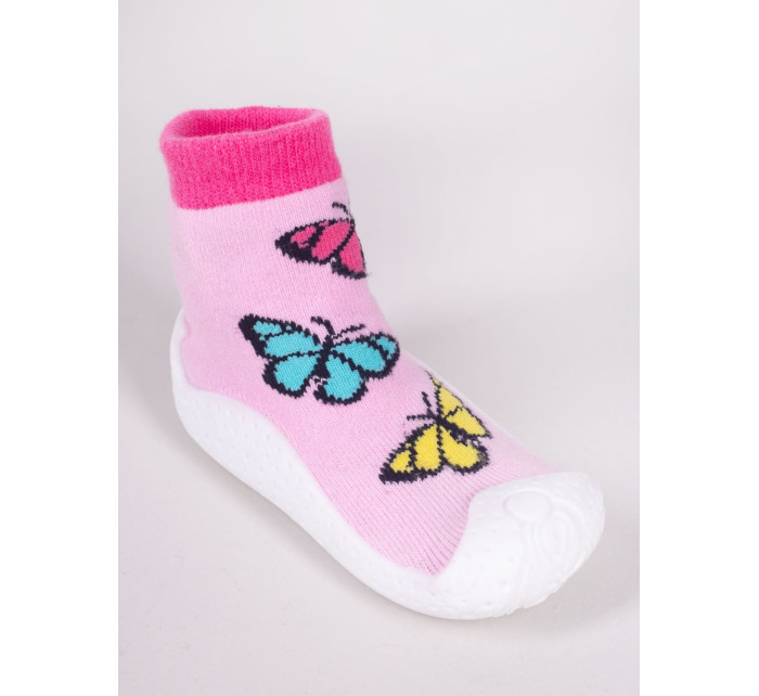 Yoclub Dětské dívčí protiskluzové ponožky s gumovou podrážkou P1 Pink