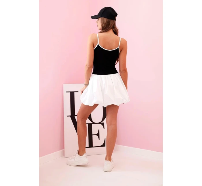 Dámské šaty na ramínkách s rozevlátou bavlněnou sukní - černé Dámské šaty na ramínkách s rozevlátou bavlněnou sukní - černé