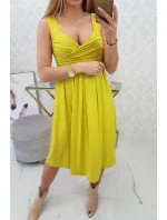 Šaty s širokými ramínky