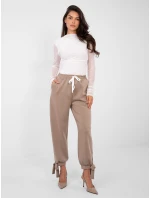 Spodnie IT SP model 21895911 ciemny bezowy - FPrice Spodnie IT SP model 21895911 ciemny bezowy - FPrice