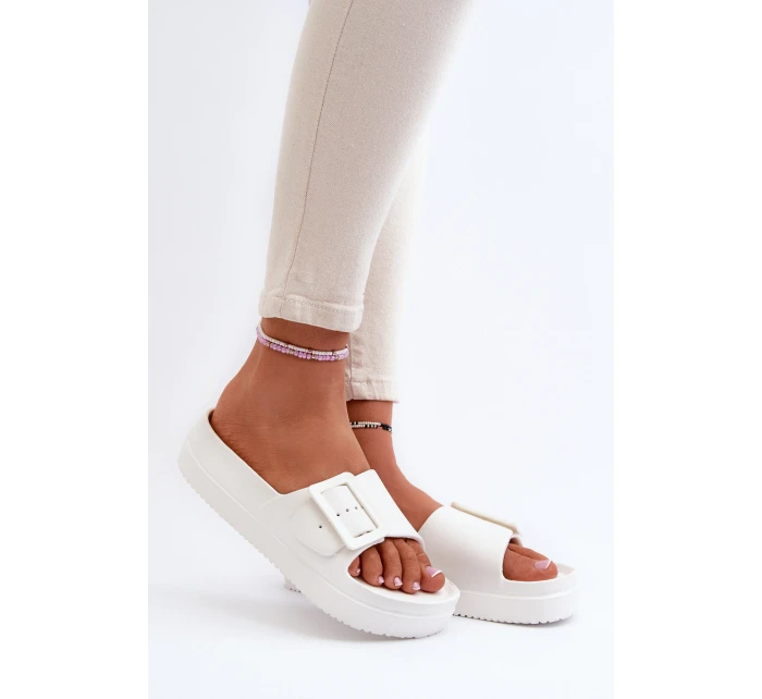 Dámské Pěnové Žabky Na Platformě S Big Star Bílé model 21654884 - Big Star Shoes Dámské Pěnové Žabky Na Platformě S Big Star Bílé model 21654884 - Big Star Shoes