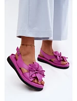 Kožené dámské sandály s ozdobným květinovým Vinceza 66917 Fuchsiová