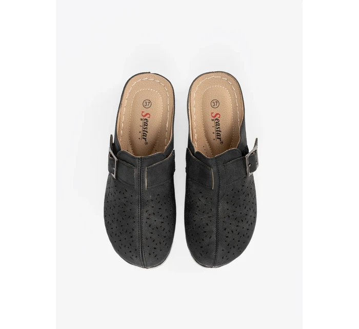 Pohodlné  nazouváky černé dámské na plochém podpatku