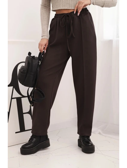 Elegantní dámské kalhoty s vysokým pasem a šněrováním v pase hnědé Elegantní dámské kalhoty s vysokým pasem a šněrováním v pase hnědé