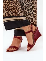 Lakované Dámské Sandály Na Klínu Bordové model 21689005 - Boto Lakované Dámské Sandály Na Klínu Bordové model 21689005 - Boto