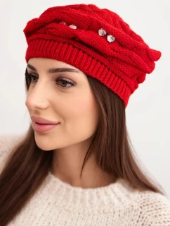 Dámská zimní čepice s ozdobným pletením a krystalky K398 červená