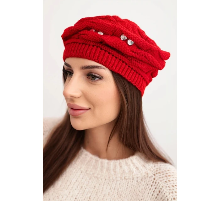 Dámská zimní čepice s ozdobným pletením a krystalky K398 červená