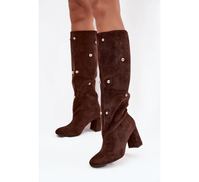 Dámské zateplené kozačky na podpatku s ozdobnými detaily Lucinda – čokoládové