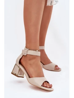 Sandály na podpatku  model 213931 Step in style