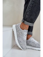 Semišové Vzorované Sportovní Boty Na Platformě S Leskem D&A LR51-635 Stříbrné Semišové Vzorované Sportovní Boty Na Platformě S Leskem D&A LR51-635 Stříbrné