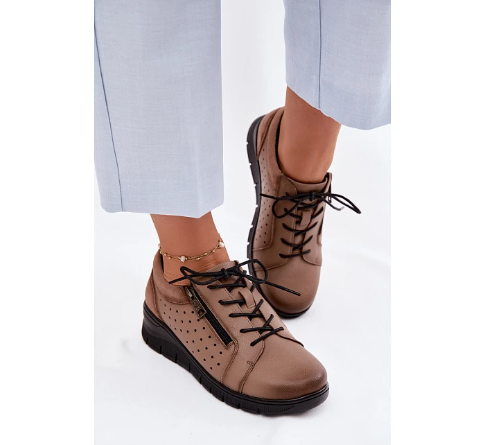 Kožené dámské polobotky na platformě model 22100867 Béžové - VINCEZA Kožené dámské polobotky na platformě model 22100867 Béžové - VINCEZA