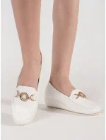 Jedinečné dámské bílé  mokasíny na klínku