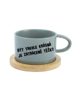 BÝT TAKHLE KRÁSNÁ JE ZATRACENÉ TEŽKÝ - šedý hrníček makronka 200 ml BÝT TAKHLE KRÁSNÁ JE ZATRACENÉ TEŽKÝ - šedý hrníček makronka 200 ml