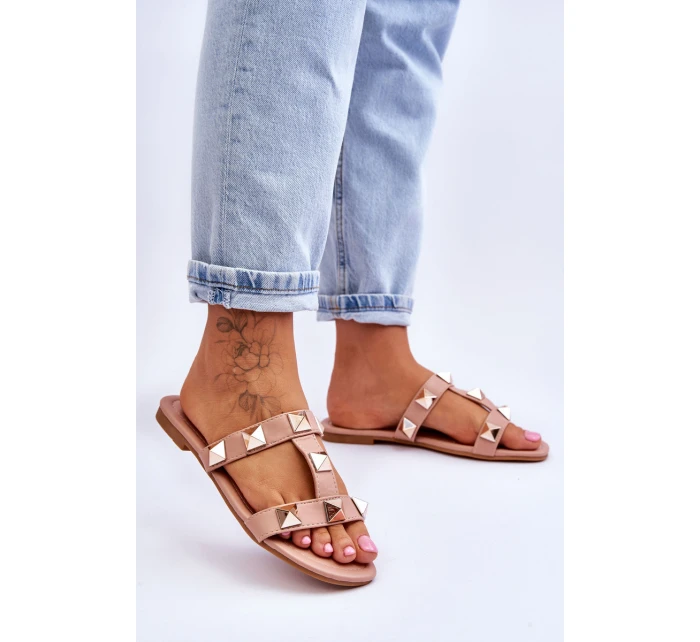 Dámské pantofle s velkými cvočky Nude model 21618010 - Boto Dámské pantofle s velkými cvočky Nude model 21618010 - Boto