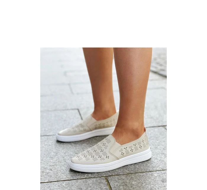 Tenisky  model 207316 Solea