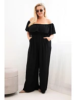 Dámský overal Plus Size s volánem a krátkým rukávem černý