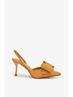 Podpatky s odhalenými a mašlí Žluté model 21915059 - Boto