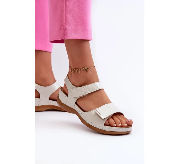 Pohodlné dámské sandály na suchý zip Silver Iphiope Pohodlné dámské sandály na suchý zip Silver Iphiope