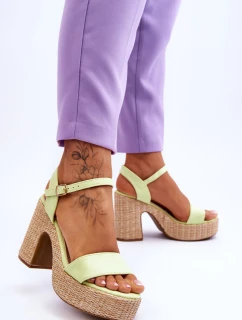 Pohodlné semišové sandály na podpatku Světle zelená model 21613574 - Boto