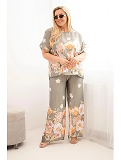 Dámský komplet Plus Size s halenkou a kalhotami s květinovým vzorem a širokými nohavicemi khaki