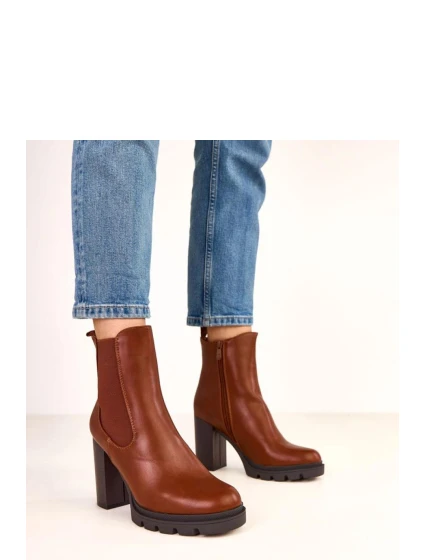 Boty na podpatku model 220578 Solea Boty na podpatku model 220578 Solea