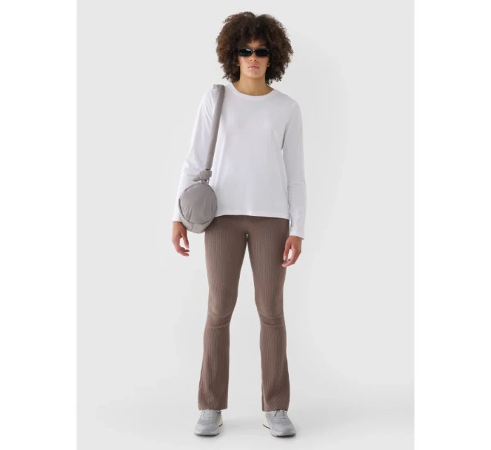 Dámské oversize hladké tričko s dlouhým rukávem 4F 4FWMM00TLONF431-10S Dámské oversize hladké tričko s dlouhým rukávem 4F 4FWMM00TLONF431-10S