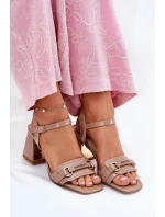 Dámské lakované kožené sandály na sloupku - béžové Mevonelle Dámské lakované kožené sandály na sloupku - béžové Mevonelle