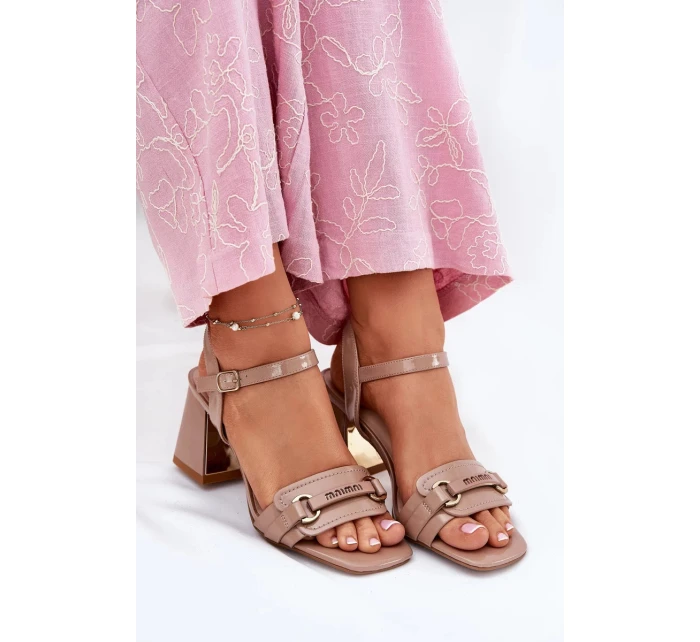 Dámské lakované kožené sandály na sloupku - béžové Mevonelle Dámské lakované kožené sandály na sloupku - béžové Mevonelle
