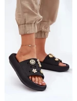 Dámské pěnové pantofle s ozdobnými připínkami Vinceza – černé