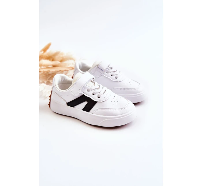 Dětské kožené nízké sportovní boty Černobílá model 21582611 - Boto