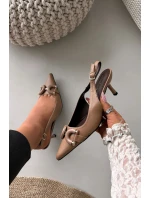 Dámské sandály na podpatku s ozdobným detailem hnědé model 21900459 - Boto