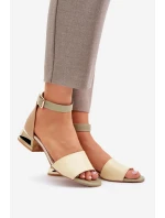 Kožené sandály na podpatku béžové model 21682642 - Laura Messi