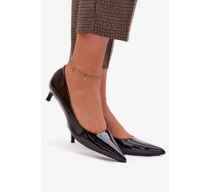 Lakované lodičky na nízkém podpatku Černé model 22037721 - Boto