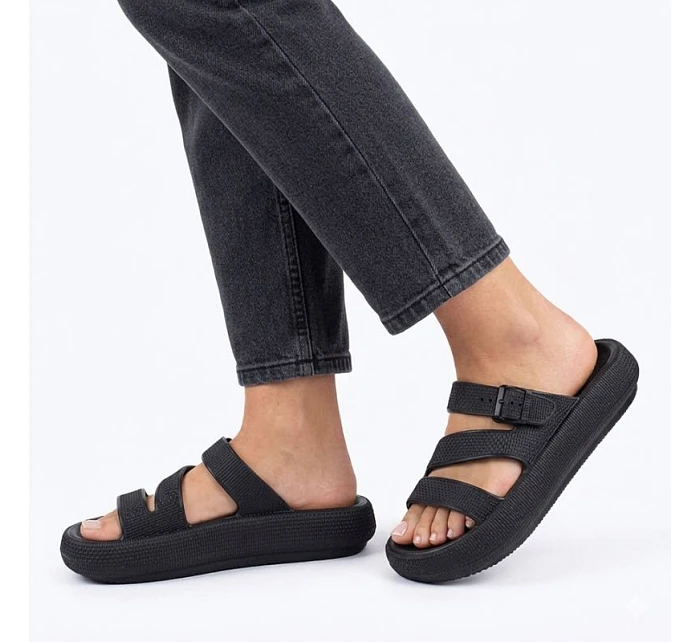 Dámské sportovní žabky na tlusté podrážce černé model 22060686 - Big Star