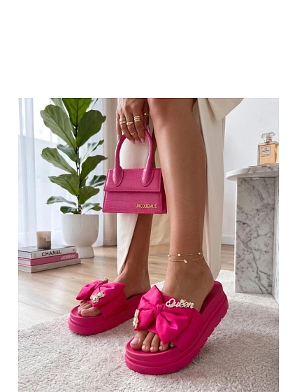 Klapky na platformě model 227265 Solea