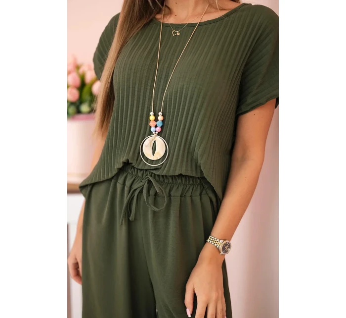 Viskózový komplet plisovaná halenka + kalhoty khaki Viskózový komplet plisovaná halenka + kalhoty khaki